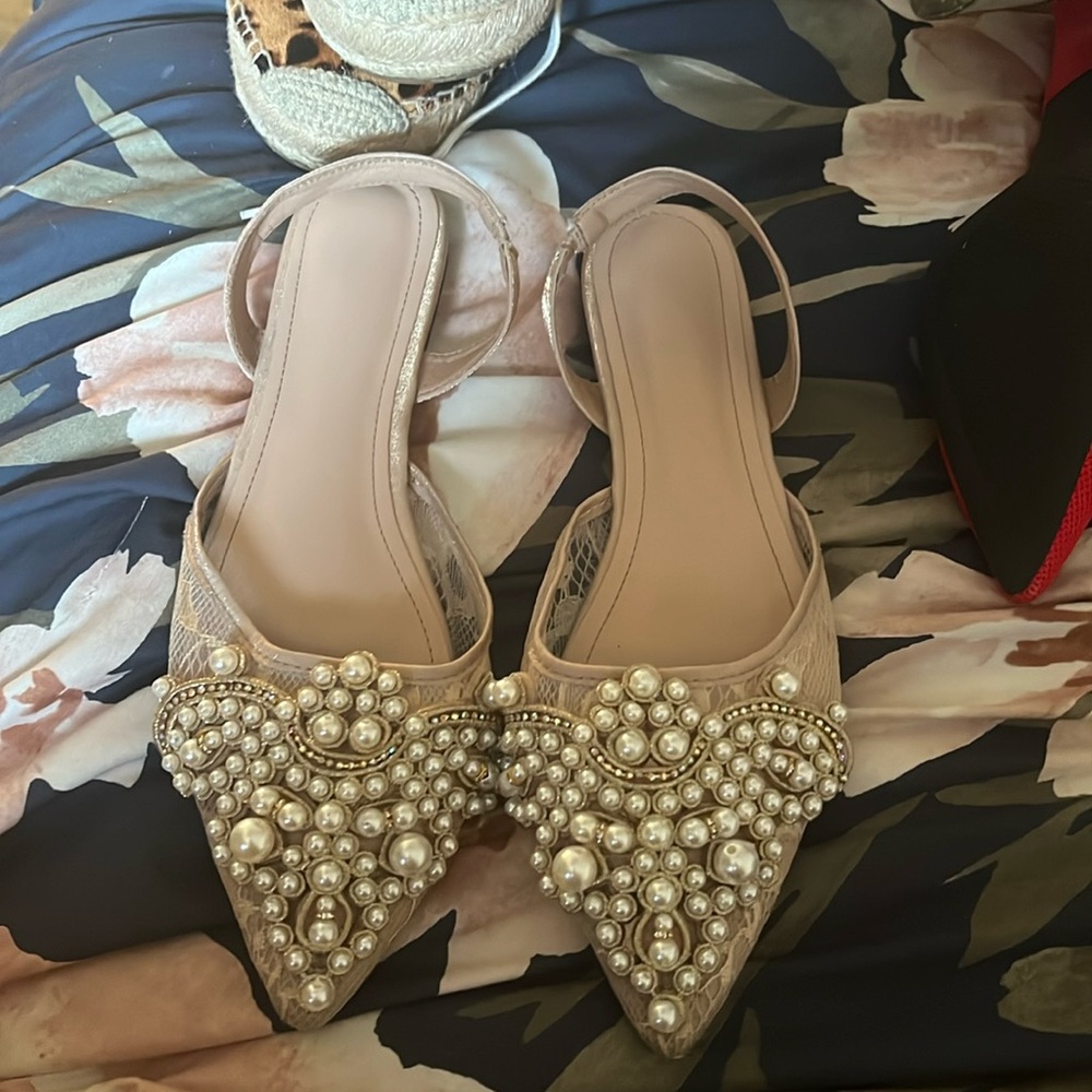 Pearled mesh flats